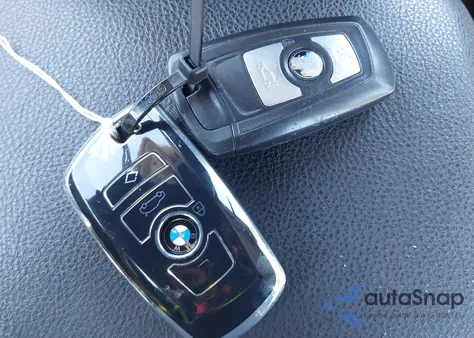 2015 BMW 328I xDrive z USA, uszkodzony, nr VIN WBA3B5C5XFF961316